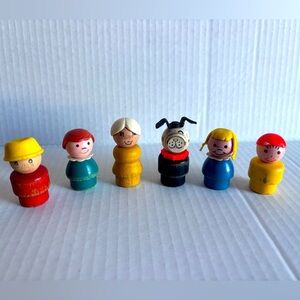 Vintage 1972 Fisher Price Little People Lot of 6 Figures